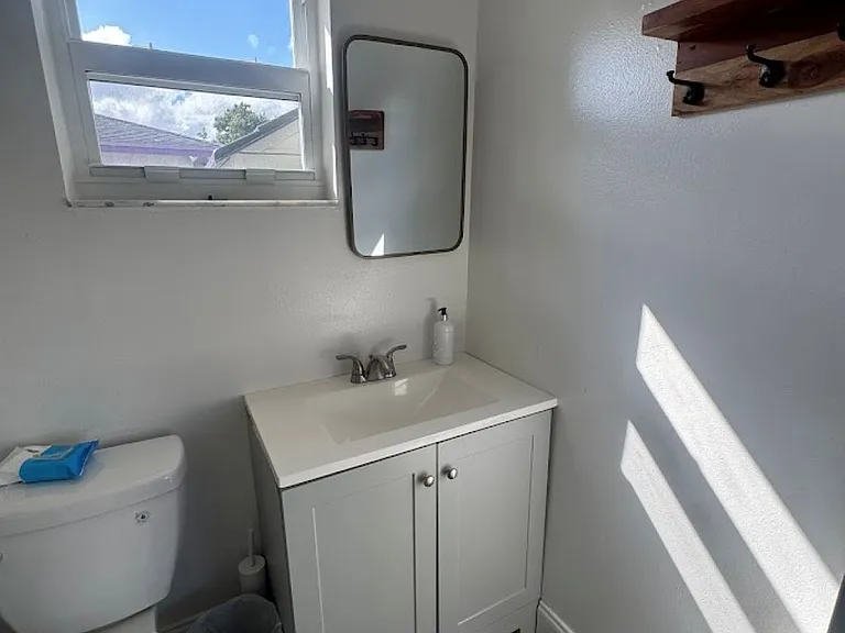 244 SW 5th Ave — Photo 11