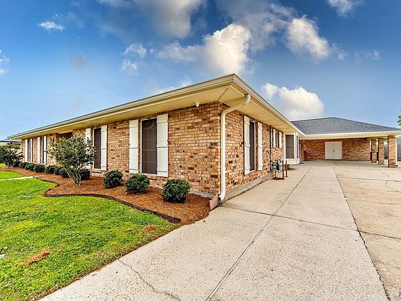 2nd image of 504 Galveston Dr