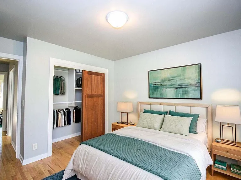 1255 Westwood Dr — Photo 14