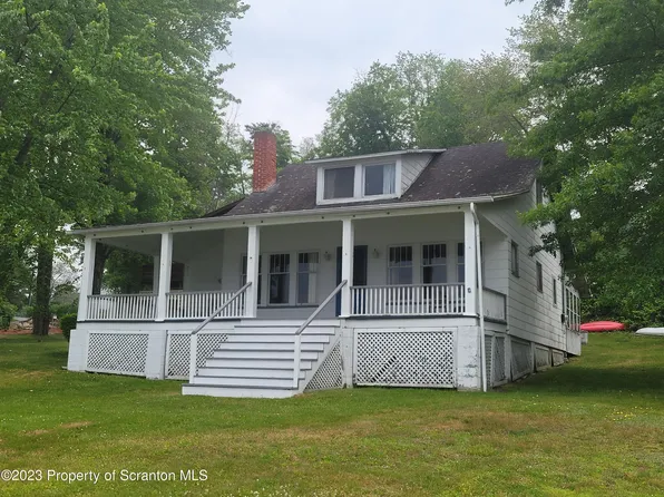 337 Windward Ln, Factoryville, PA 18419