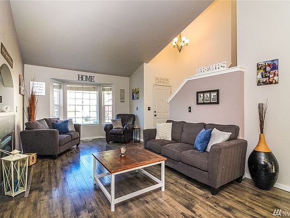 5th image of 21813 65th Avenue Ct E