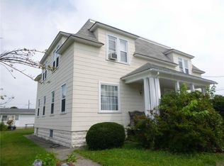 170 Chaplin St, Pawtucket, RI 02861