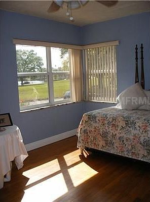 3rd image of 428 Underhill Dr