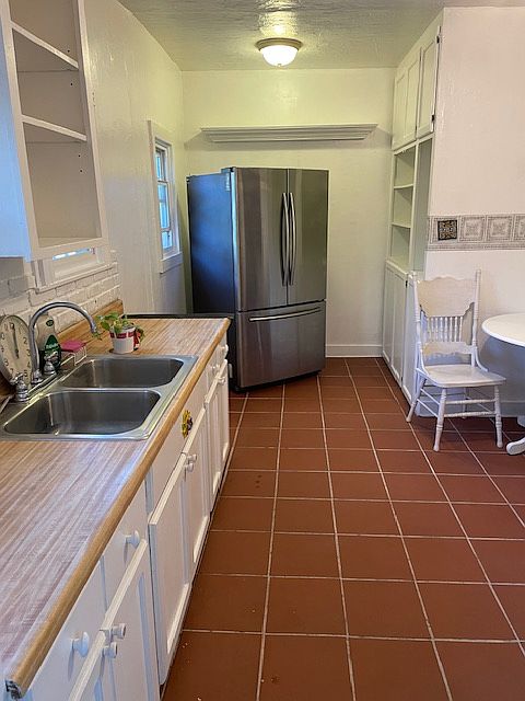 1st image of 5328 Marmion Way