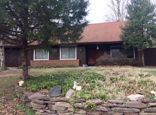 4448 Flintstone Rd, Alexandria, VA 22306