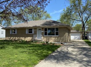 501 Cook Blvd, Bradley, IL 60915
