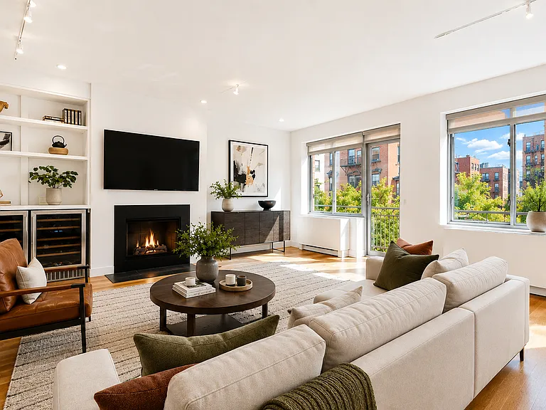 54 Spring St #6R — Photo 1