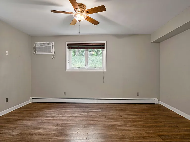 31 Home Pl #1 — Photo 31