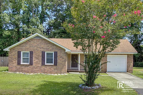 443 Robin Dr Photo 1