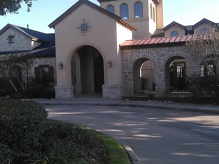 Pool Clubhouse pic#1