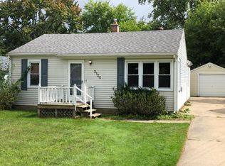 2120 Dawson Ave NE, Grand Rapids, MI