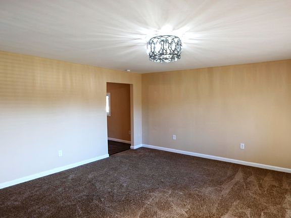 5th image of 5226 Belle Dr