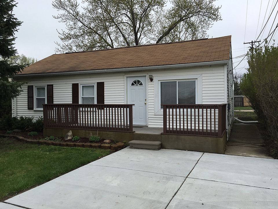 1st image of 2215 Marlowe St
