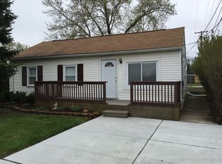 2215 Marlowe St, Canton, MI 48187