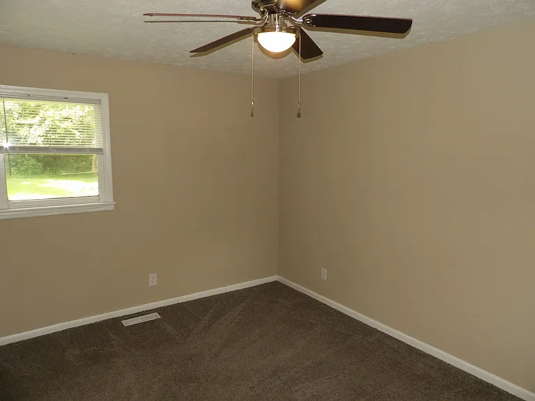139 Lawrence St — Photo 21