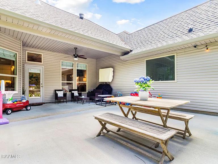 500 Bateleur Way — Photo 19
