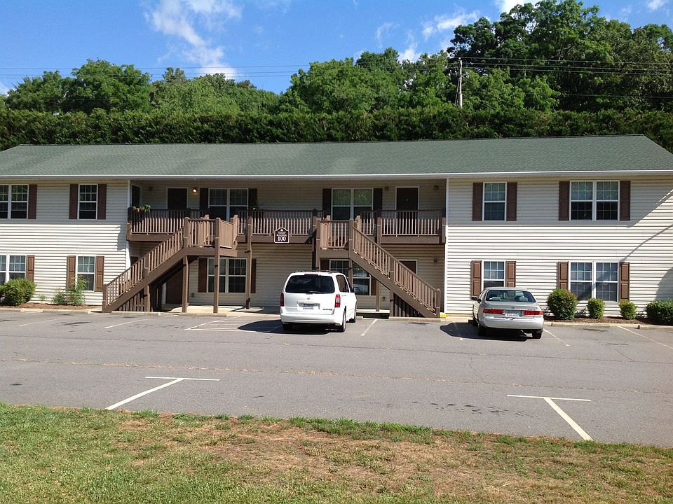 2nd image of 900 Flat Creek Village Dr #203