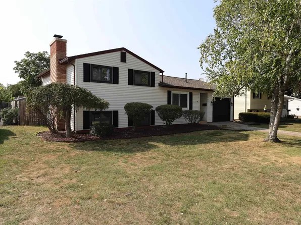 1845 Hass Dr, South Bend, IN 46635