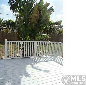 4th image of 708 NW 1st Ave