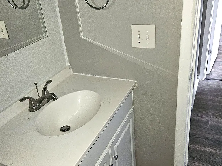 4638 Oberlin Ave — Photo 13