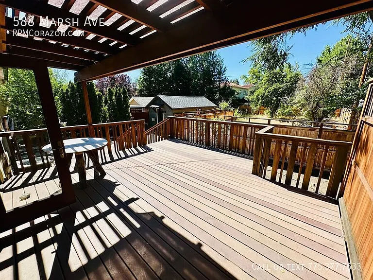 588 Marsh Ave — Photo 25