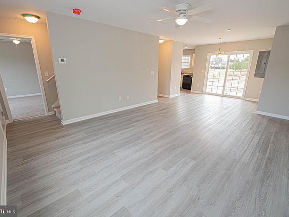 4th image of 245 Morgans Ct