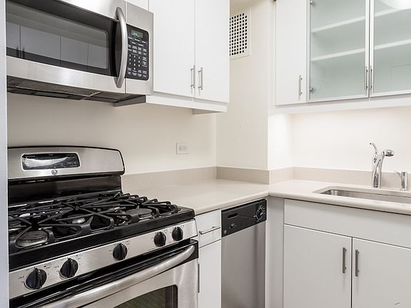 4th image of 55 W 14th St APT 18A