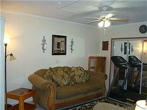 2nd image of 13139 Greenpointe Dr