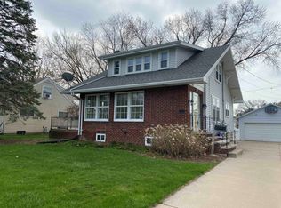 1927 N Mason St, Appleton, WI 54914