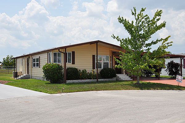1st image of 2116 Tuckaway Ct