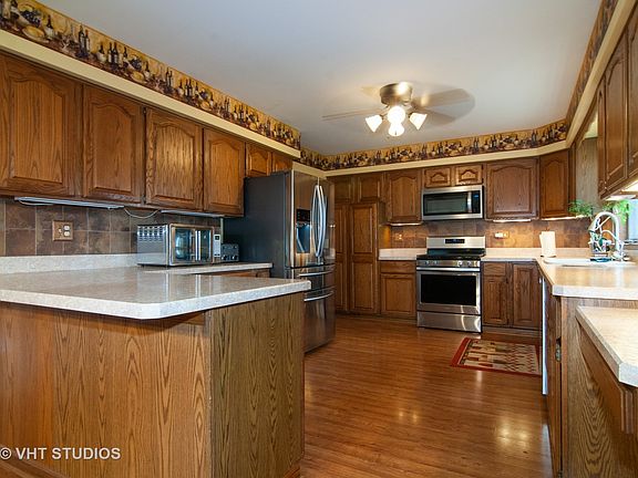 4th image of 12910 S Elizabeth Dr