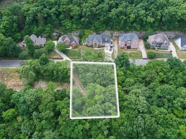 Box Canyon Rd SE, Huntsville, AL 35803