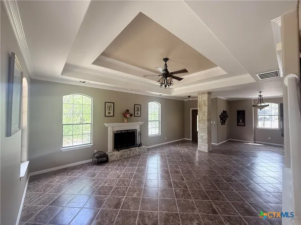 146 Creekview Dr, Canyon Lake, TX 78133