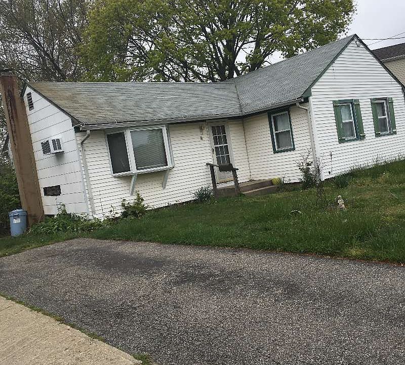 2nd image of 14 Bacon Ln