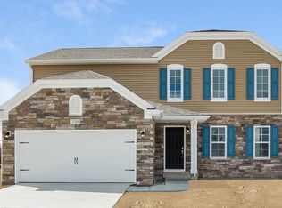 720 Hidden River Dr, Ortonville, MI 48462