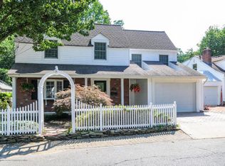 48 Ravine Dr, Matawan, NJ 07747