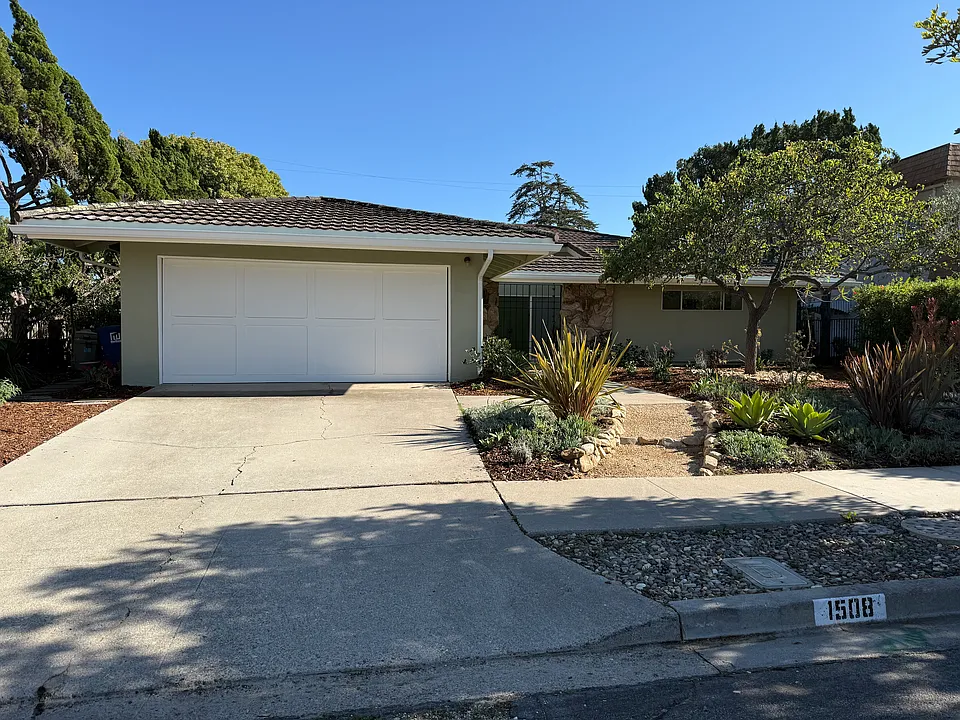 1508 Crestline Dr