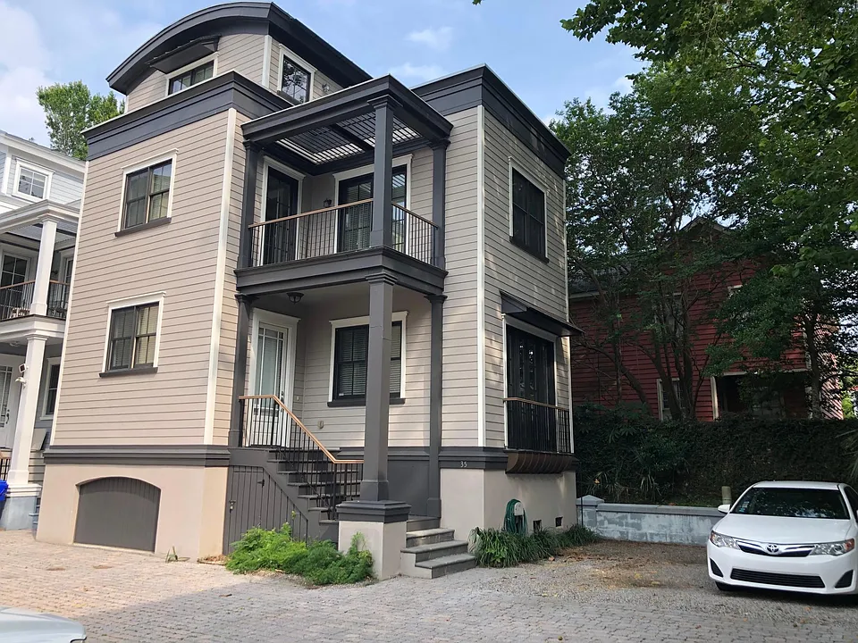35 Hillary Ct