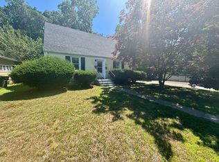 18 Oak Rd, West Haven, CT 06516