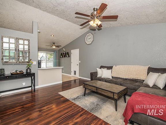 5th image of 1770 E Oakcrest Dr