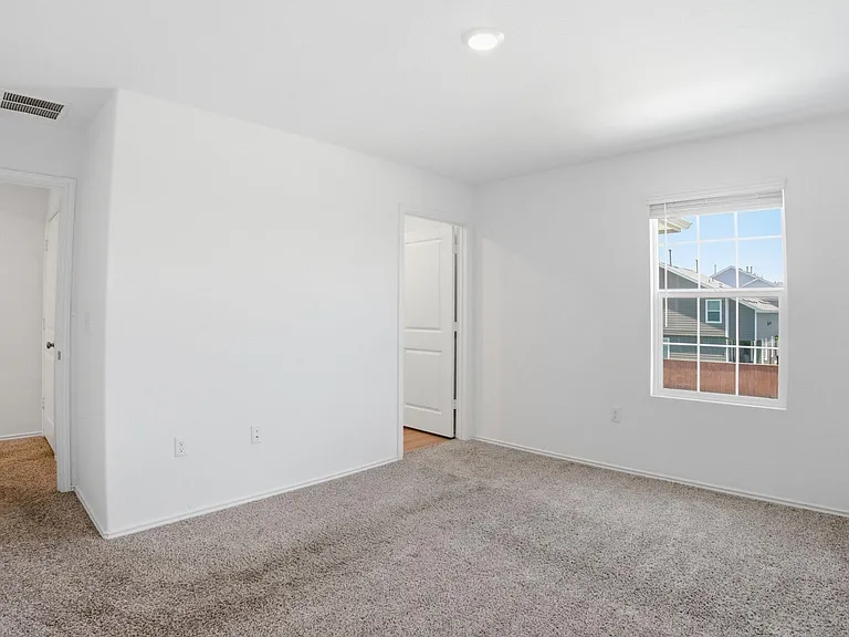 12213 Rising Moon Ln — Photo 7