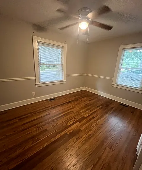 1410 Grove St — Photo 6