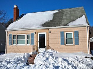 45 Rockwood St, Holbrook, MA 02343