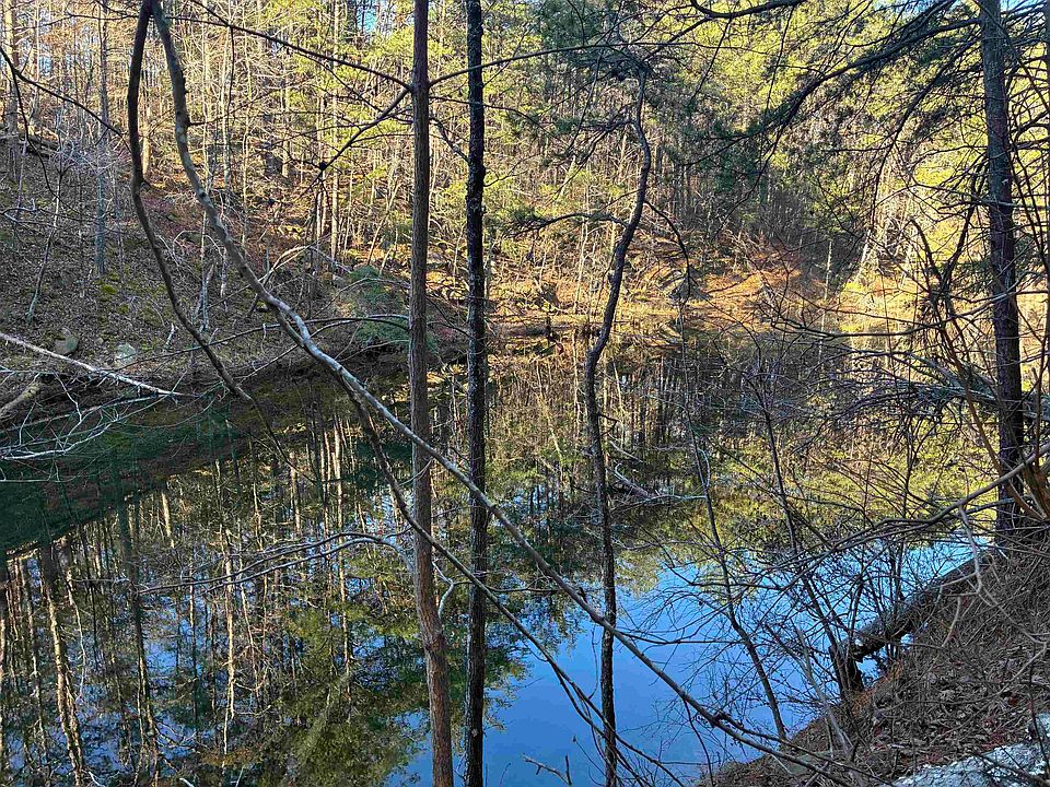 2nd image of 1 Pendley Creek Rd