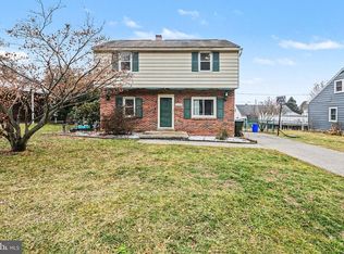 1330 Canterbury Ln, York, PA 17406