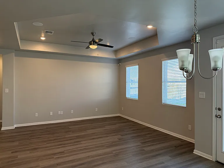 3816 Donald Dr — Photo 4