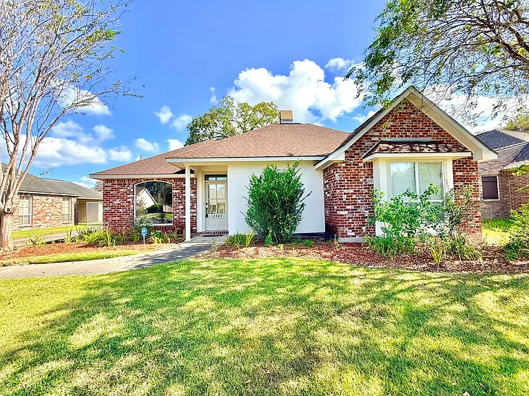 12483 Fairhope Way — Photo 2