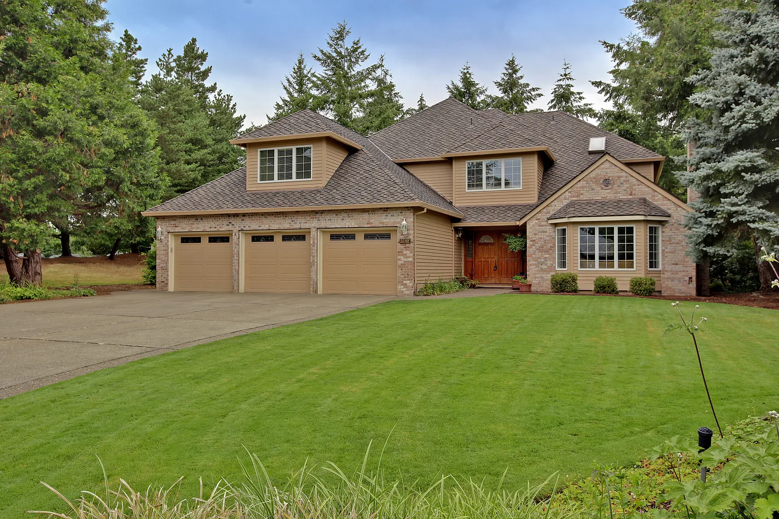 2755 NW Linmere Dr photo 1