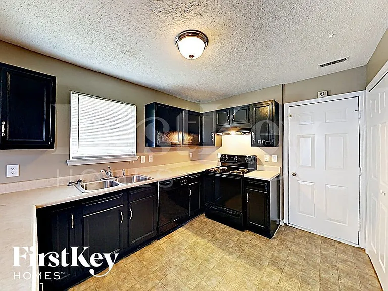 353 Watercress Way — Photo 6