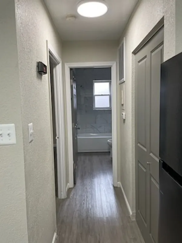1 bed, 1.0 bath, 624 sqft, $900 — Photo 4